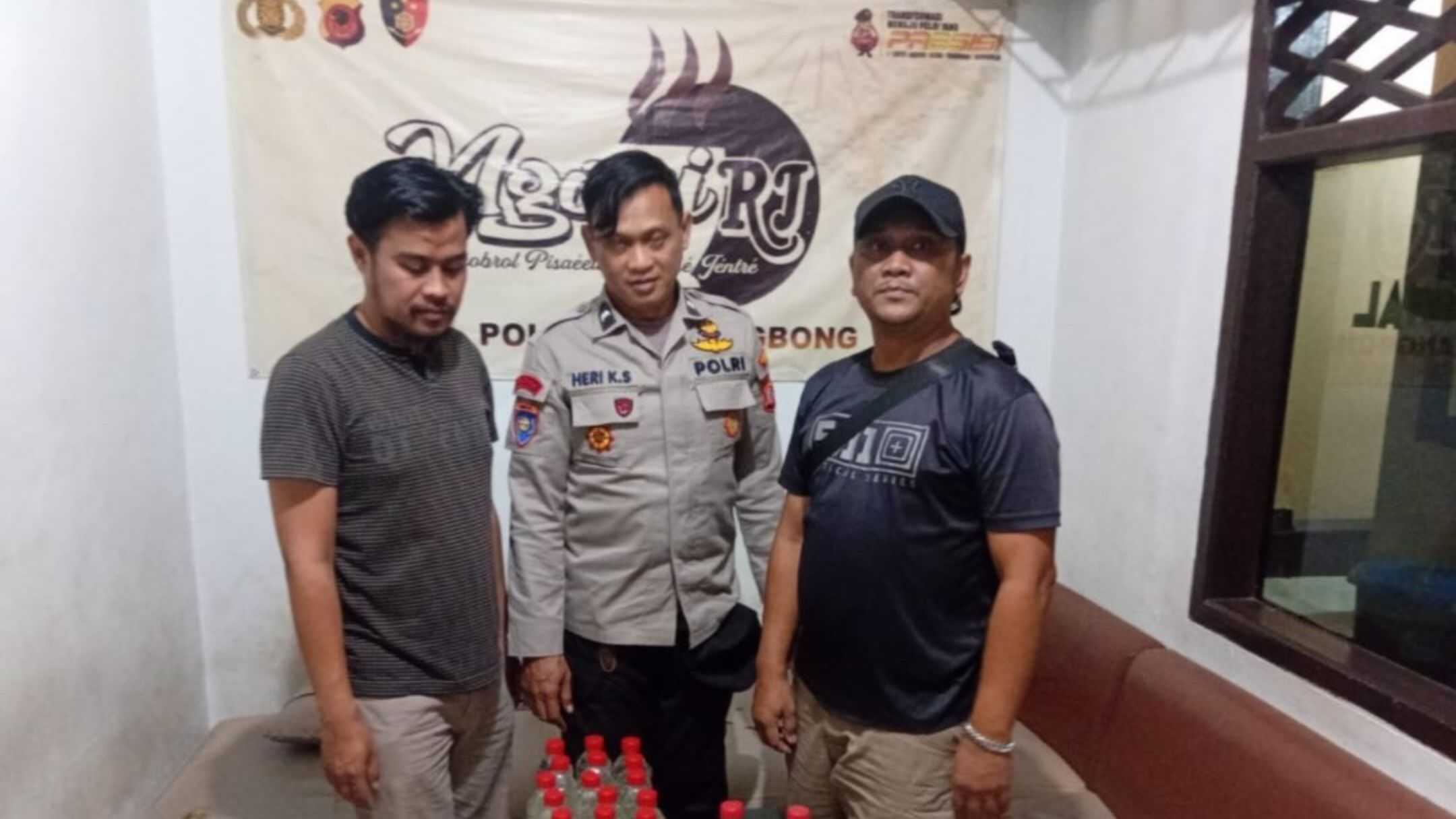 Polsek Malangbong Amankan Miras Jenis CIU di Wilayah Malangbong